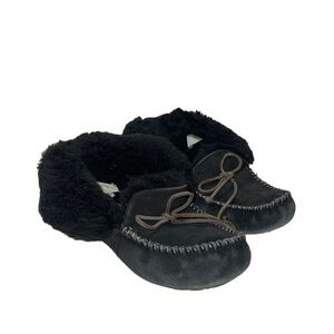 UGG Woman Shoes Size 6